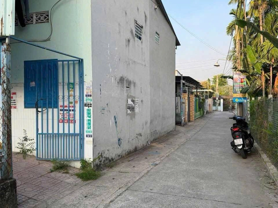 Bán dãy trọ Tân Hiệp 8, Hóc Môn 125m2 7 phòng, SHR đang cho thuê, giá 1,25 tỷ