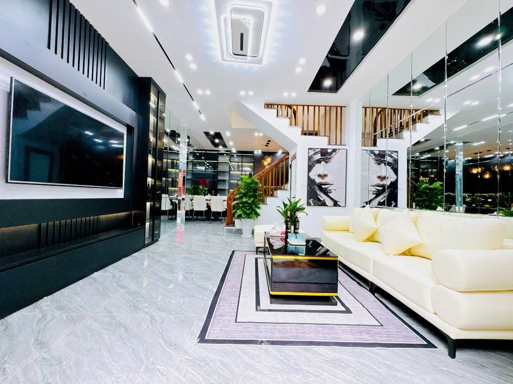 Giao dịch mua bán nhà đất thực tế