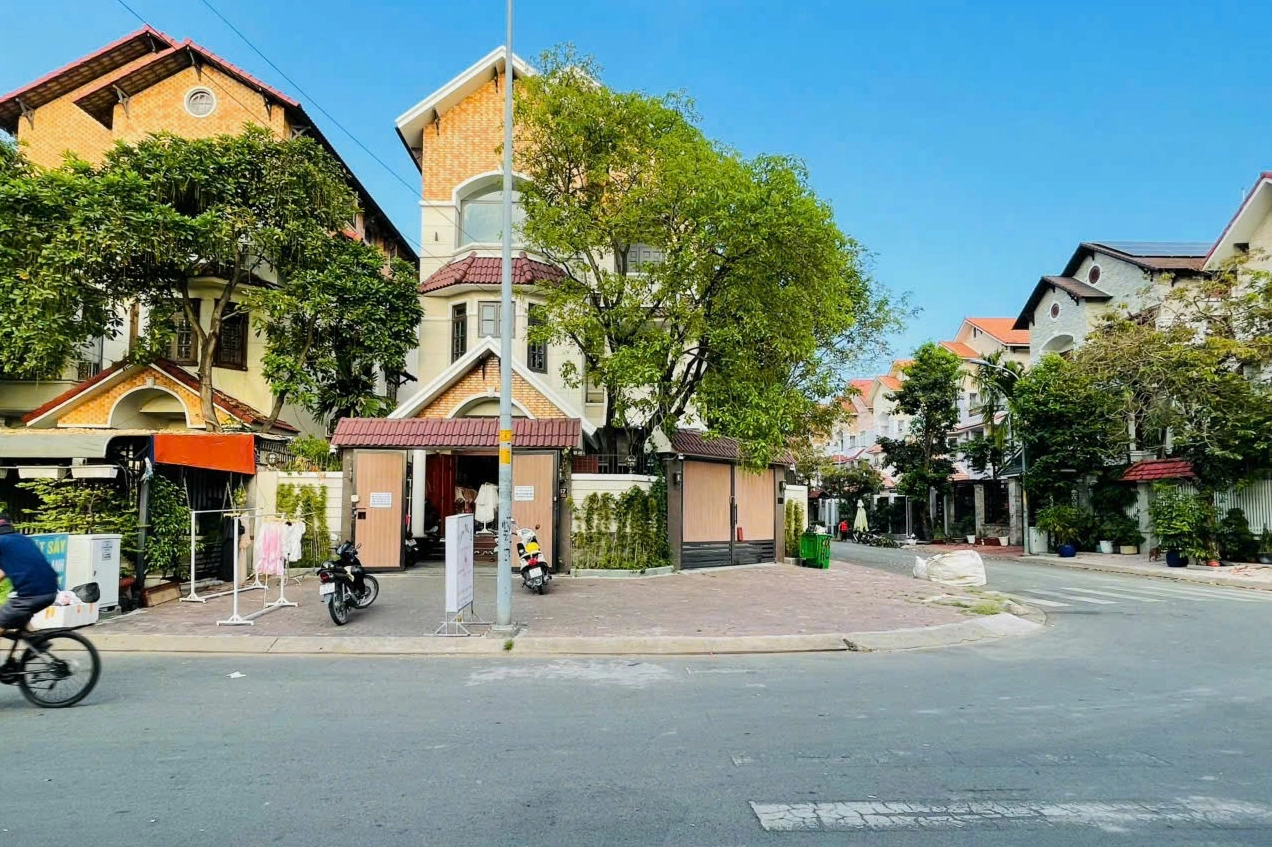 Khu đô thị Phú Mỹ Hưng gần KDC Him Lam 6A