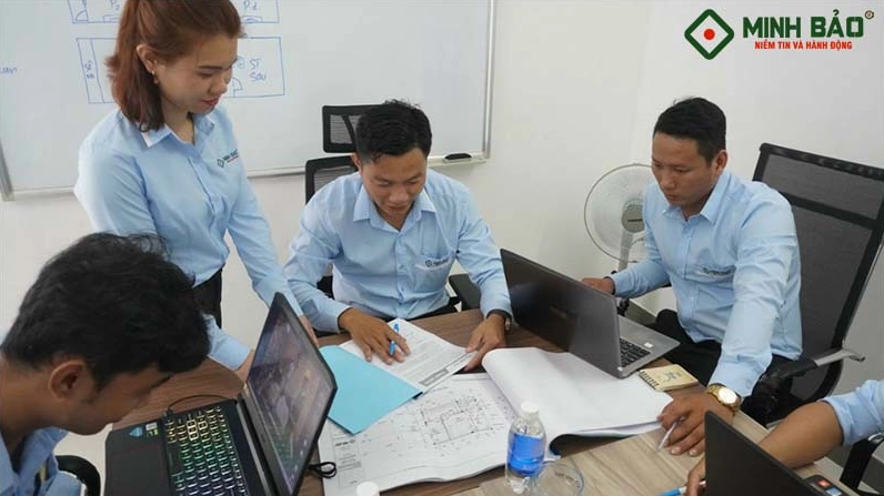 Ký hợp đồng xây dựng