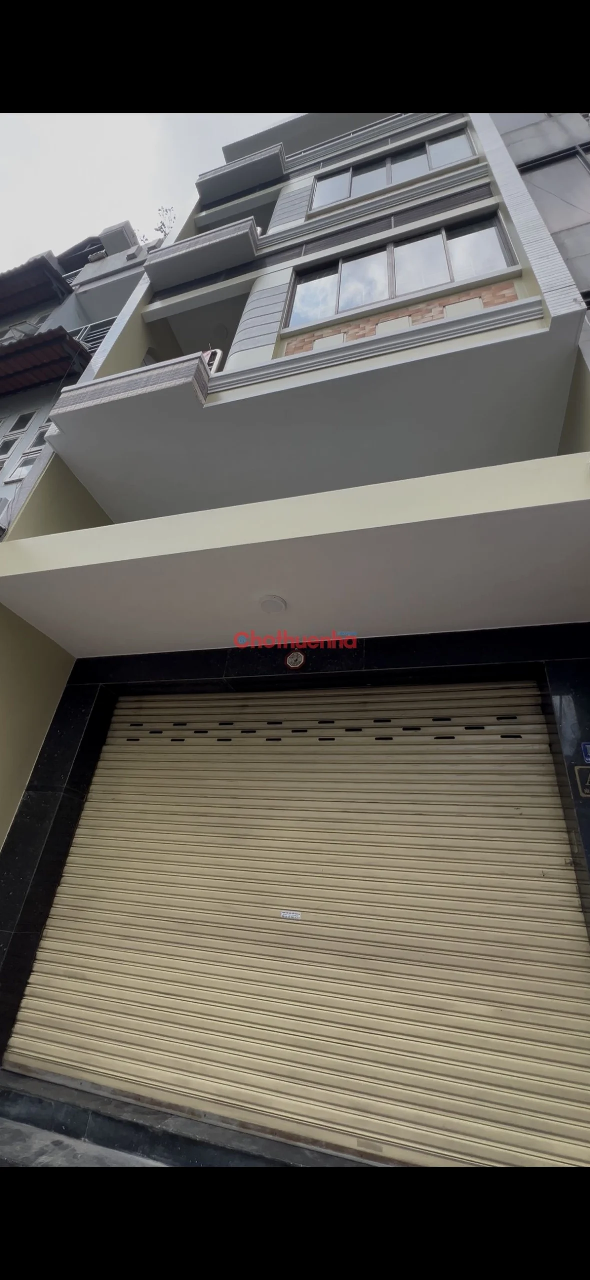 Nhà nguyên căn mặt phố cho thuê tại Ni Sư Huỳnh Liên, Tân Bình, TP.HCM