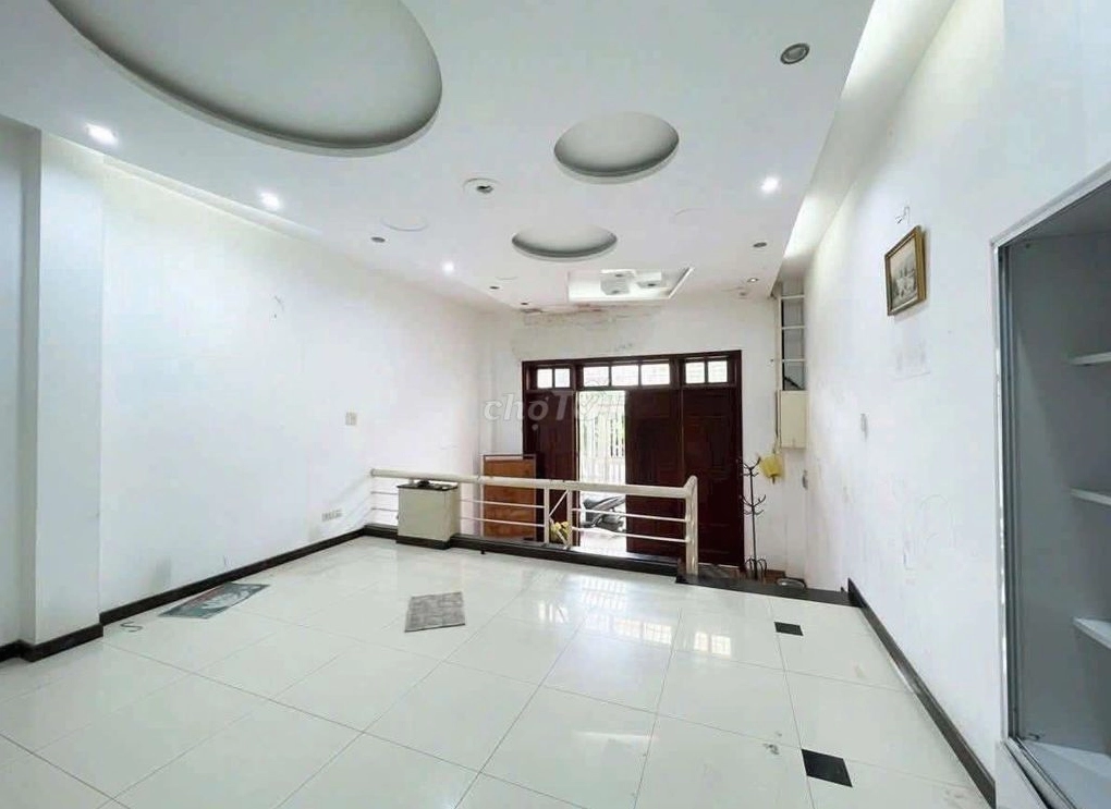 Nhà ở Thành phố Thủ Đức có diện tích 100 m²